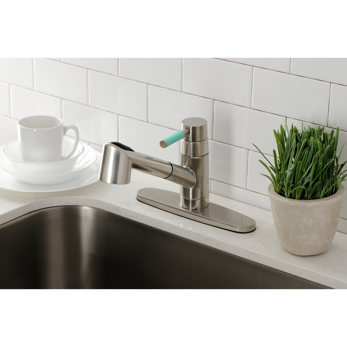 Gourmetier GSC8571DKL Kaiser Single-Handle Pull-Out Kitchen Faucet