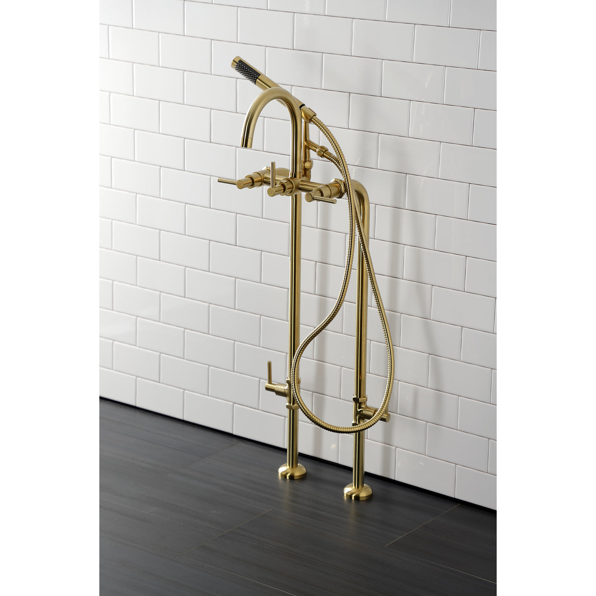 Vintage CCK8108DL Concord Freestanding Tub Faucet with Supply Line, Stop Valve