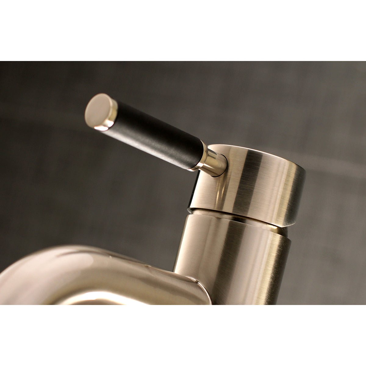 Fauceture LS8229DKL Kaiser Single-Handle Bathroom Faucet with Push Pop-Up
