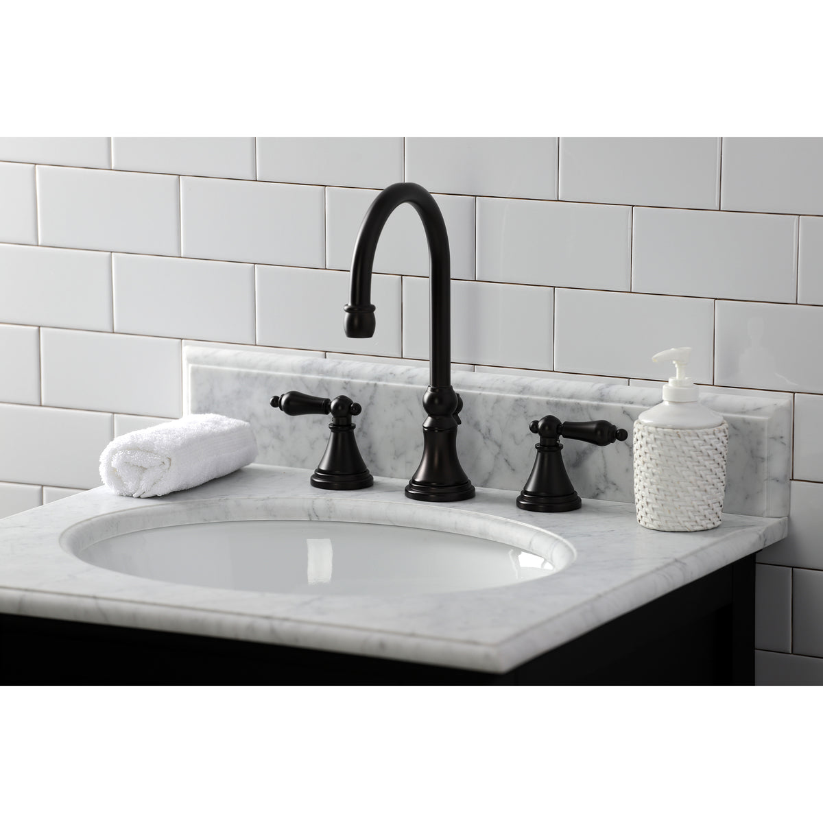 Kingston Brass KS2980AL Governor Widespread Bathroom Faucet