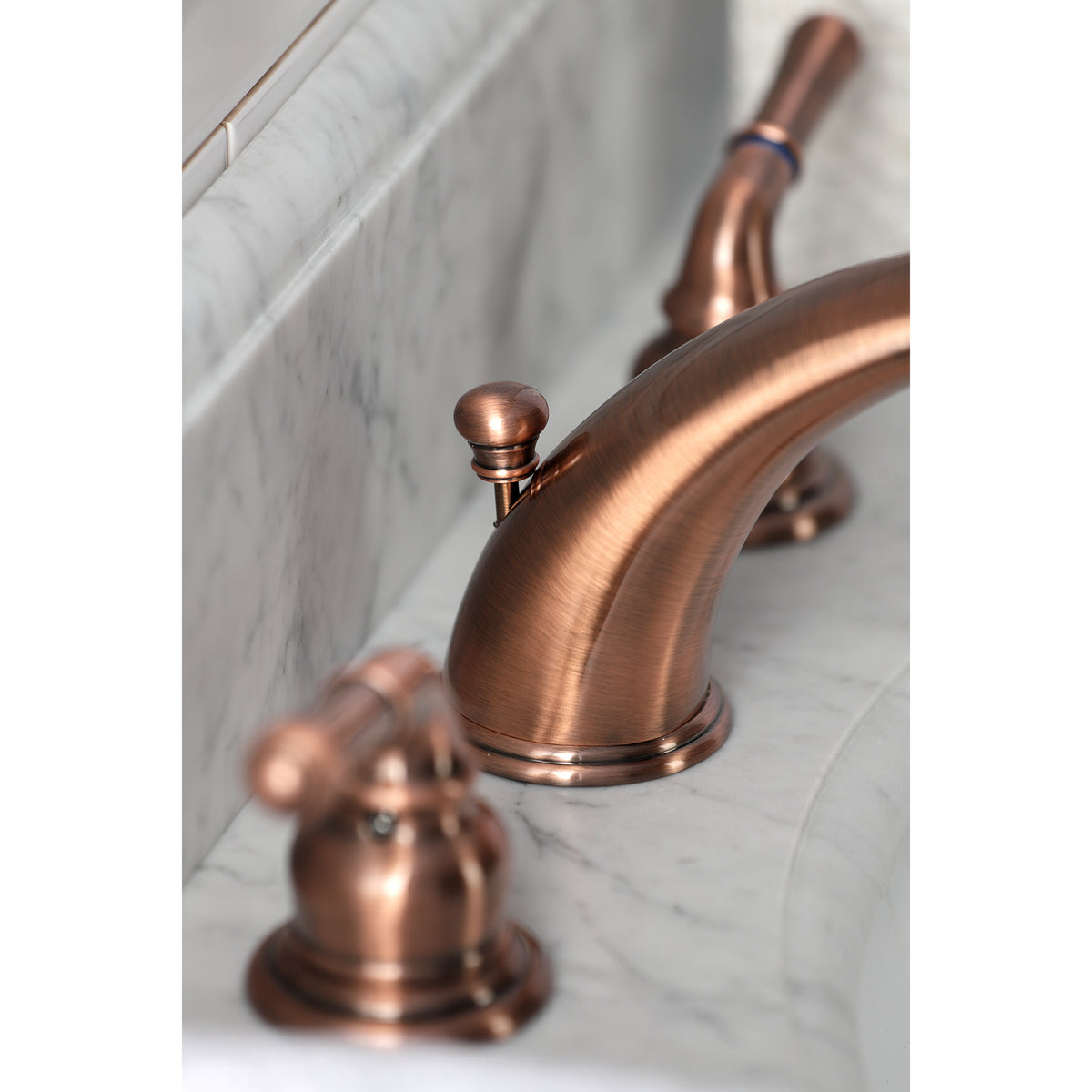 Kingston Brass KB963 Magellan Widespread Bathroom Faucet with Retail Pop-Up
