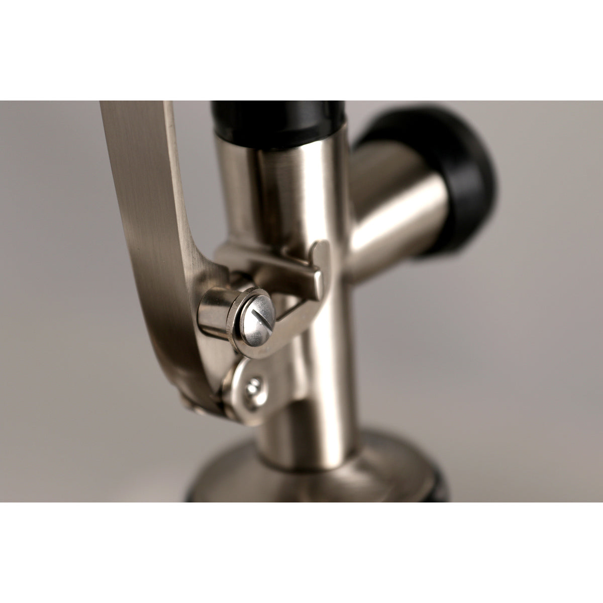 Gourmetier LS8505CTL Continental Single-Handle Pre-Rinse Kitchen Faucet