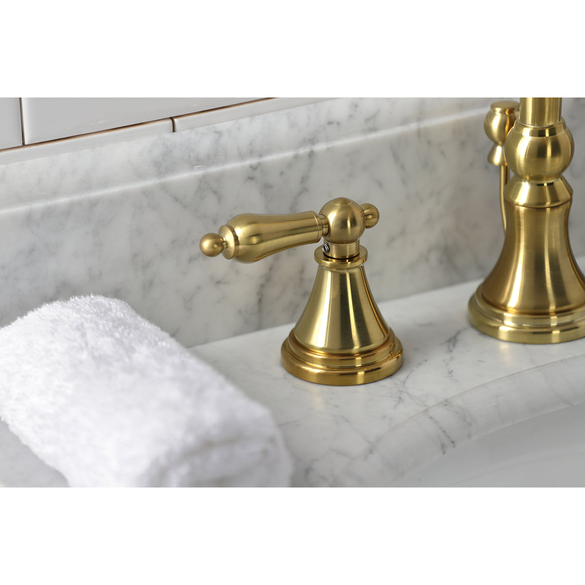 Kingston Brass KS2980AL Governor Widespread Bathroom Faucet
