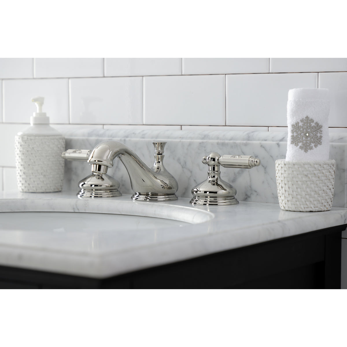 Kingston Brass KS1160GL 8 in. Widespread Bathroom Faucet