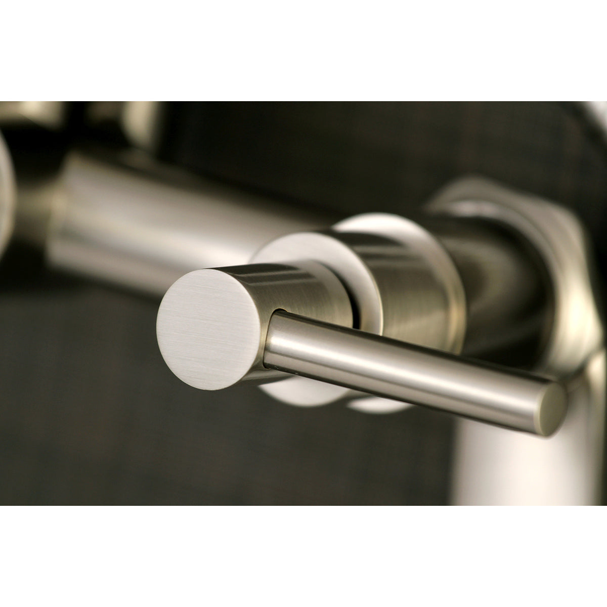 Vintage AE8157DL Concord 7-Inch Adjustable Wall Mount Tub Faucet