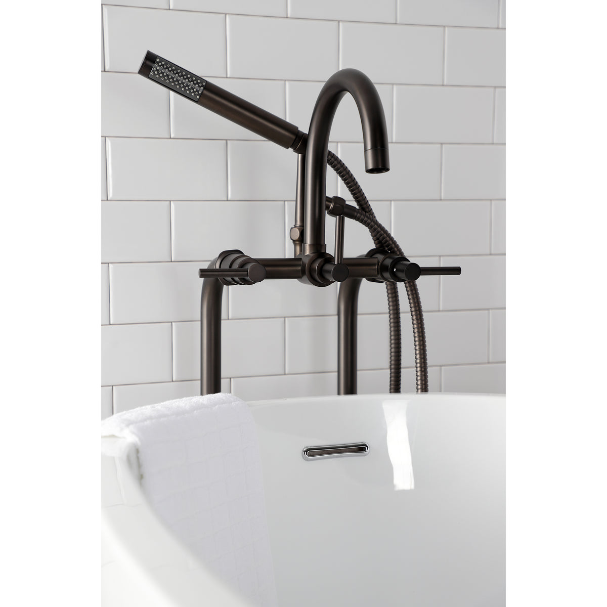 Vintage CCK8108DL Concord Freestanding Tub Faucet with Supply Line, Stop Valve
