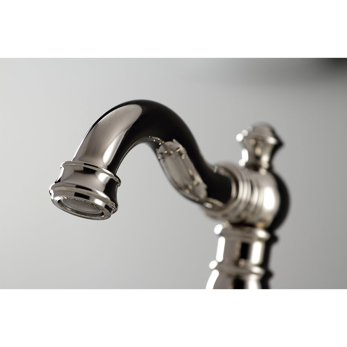 Fauceture FSC1972AX American Classic 8 in. Widespread Bathroom Faucet