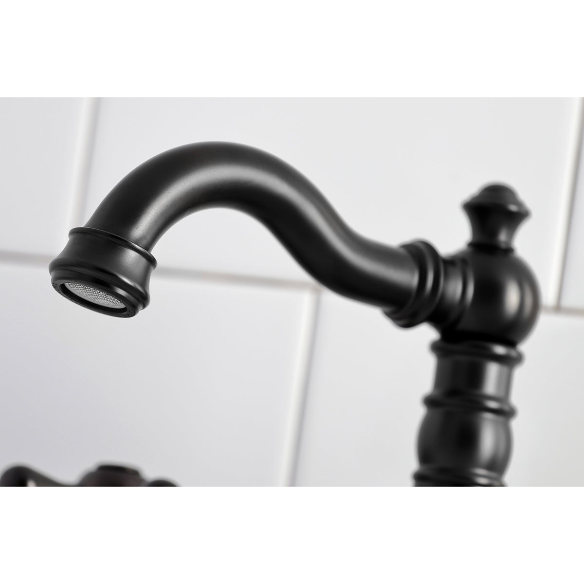 Fauceture FSC1972AX American Classic 8 in. Widespread Bathroom Faucet