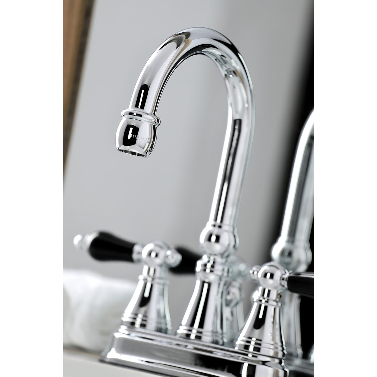 Kingston Brass KS2612PKL Duchess 4 in. Centerset Bathroom Faucet with Brass Pop-Up