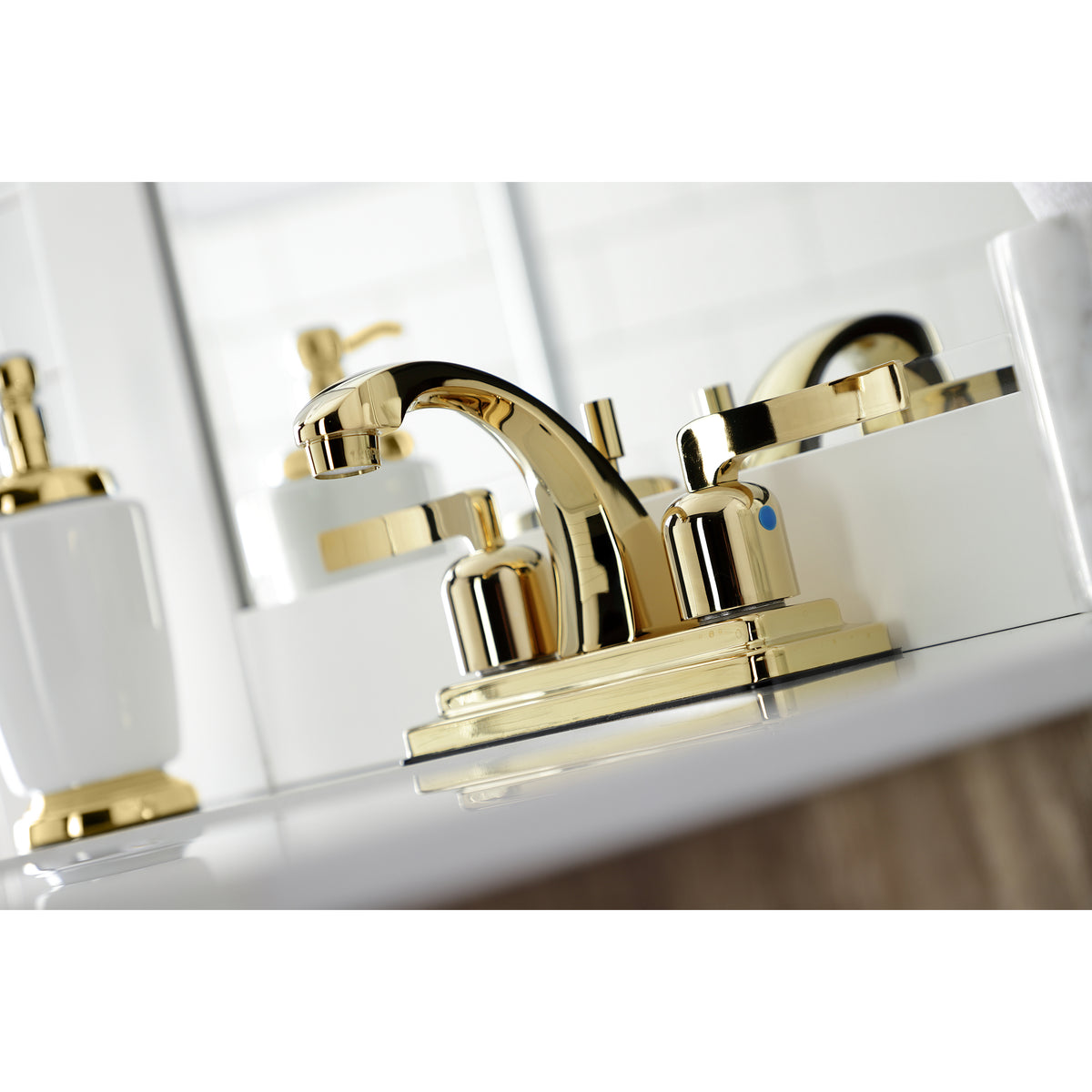 Kingston Brass KB4642EFL 4 in. Centerset Bathroom Faucet