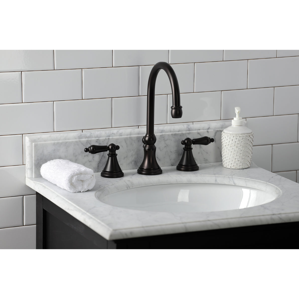 Kingston Brass KS2980AL Governor Widespread Bathroom Faucet