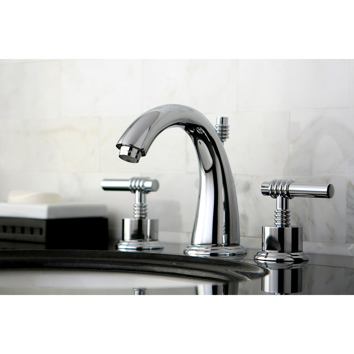 Kingston Brass KS2967ML 8 in. Widespread Bathroom Faucet