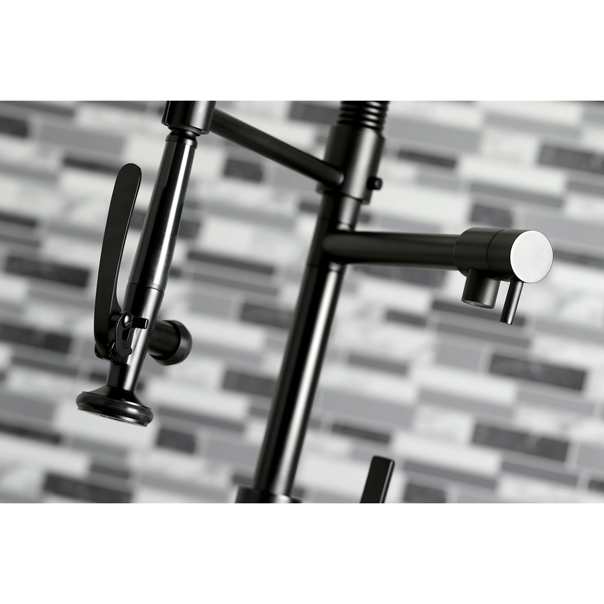 Gourmetier LS8505CTL Continental Single-Handle Pre-Rinse Kitchen Faucet