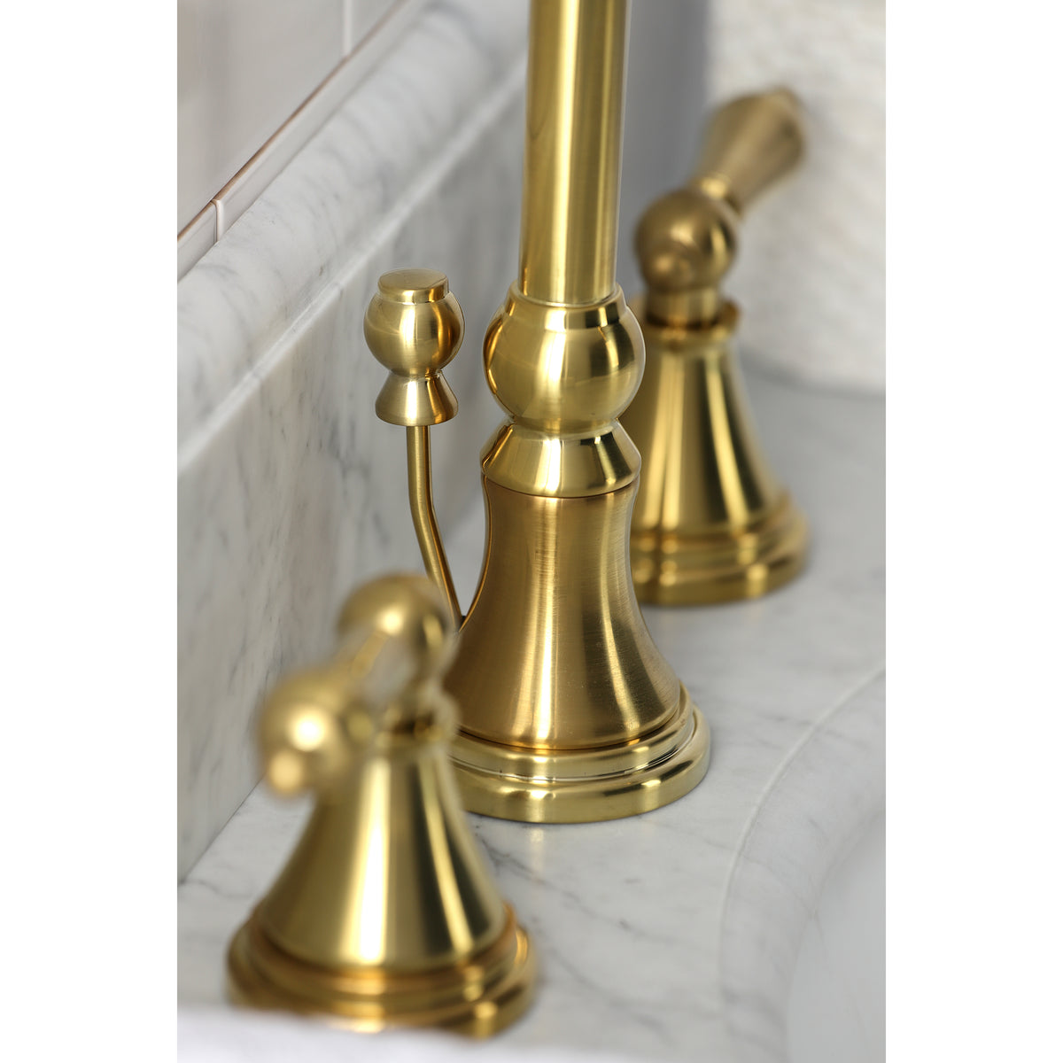 Kingston Brass KS2980AL Governor Widespread Bathroom Faucet