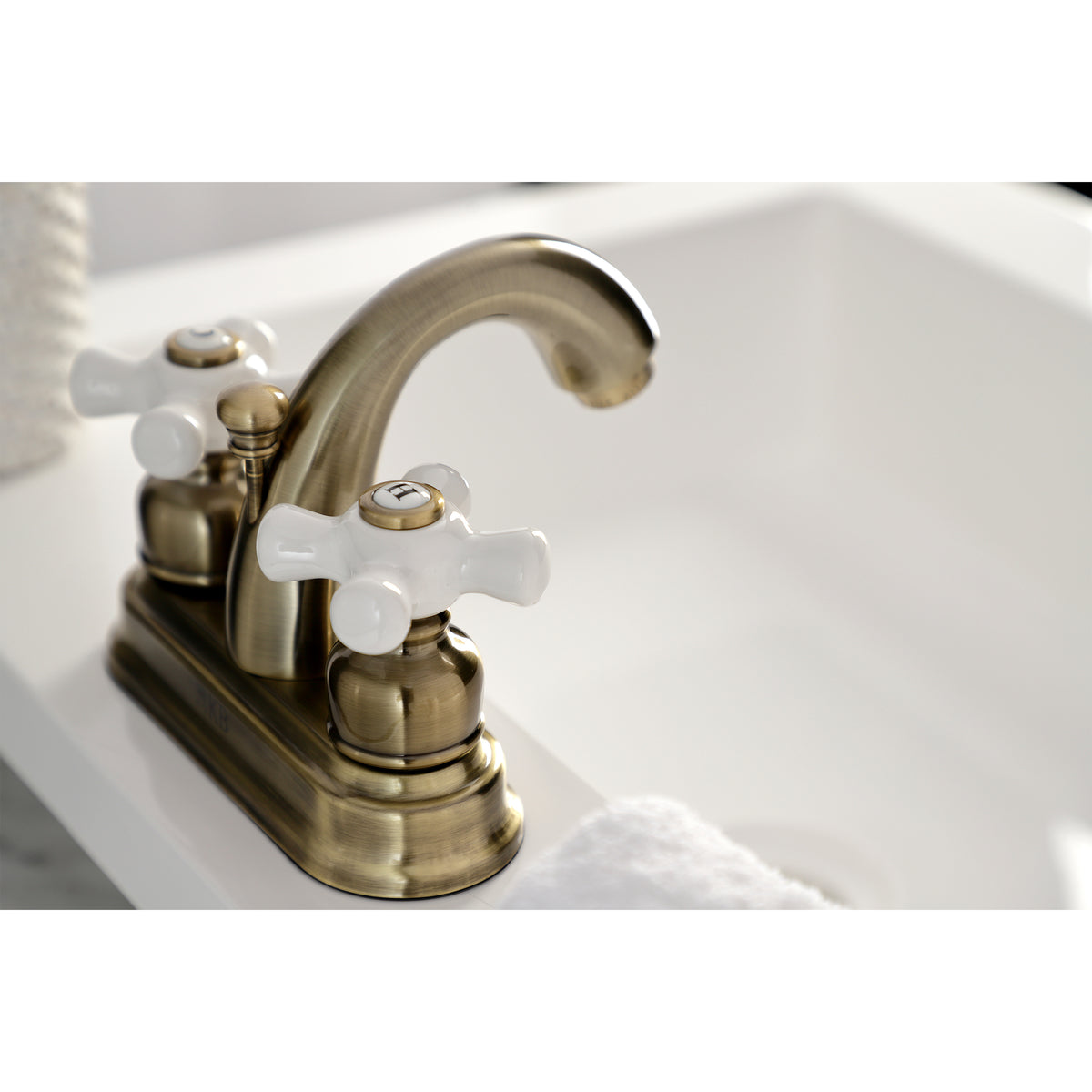 Kingston Brass KB5613PX Restoration 4 in. Centerset Bathroom Faucet