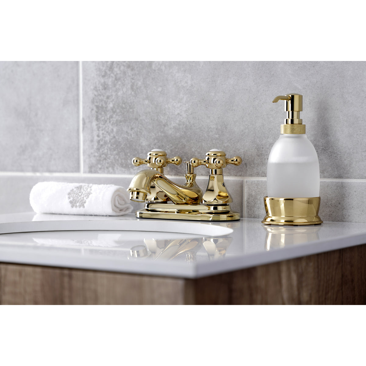 Kingston Brass KB608BX Metropolitan 4 in. Centerset Bathroom Faucet with Pop-Up Drain