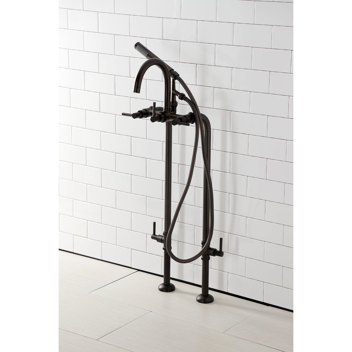 Vintage CCK8108DL Concord Freestanding Tub Faucet with Supply Line, Stop Valve
