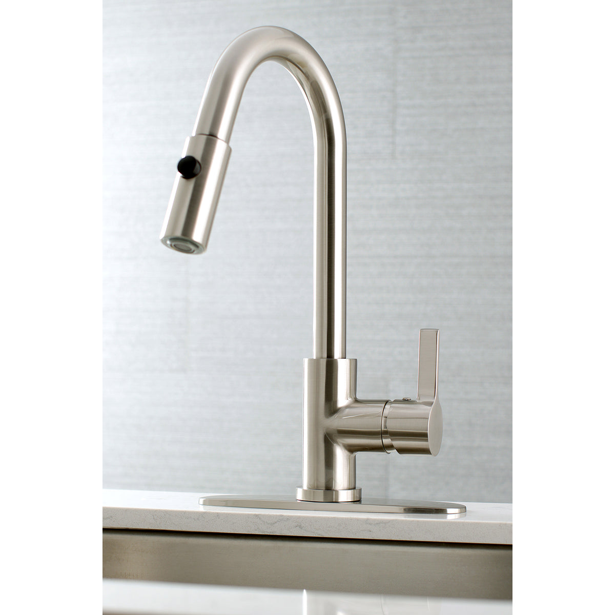 Gourmetier LS8783CTL Continental Single-Handle Pull-Down Kitchen Faucet