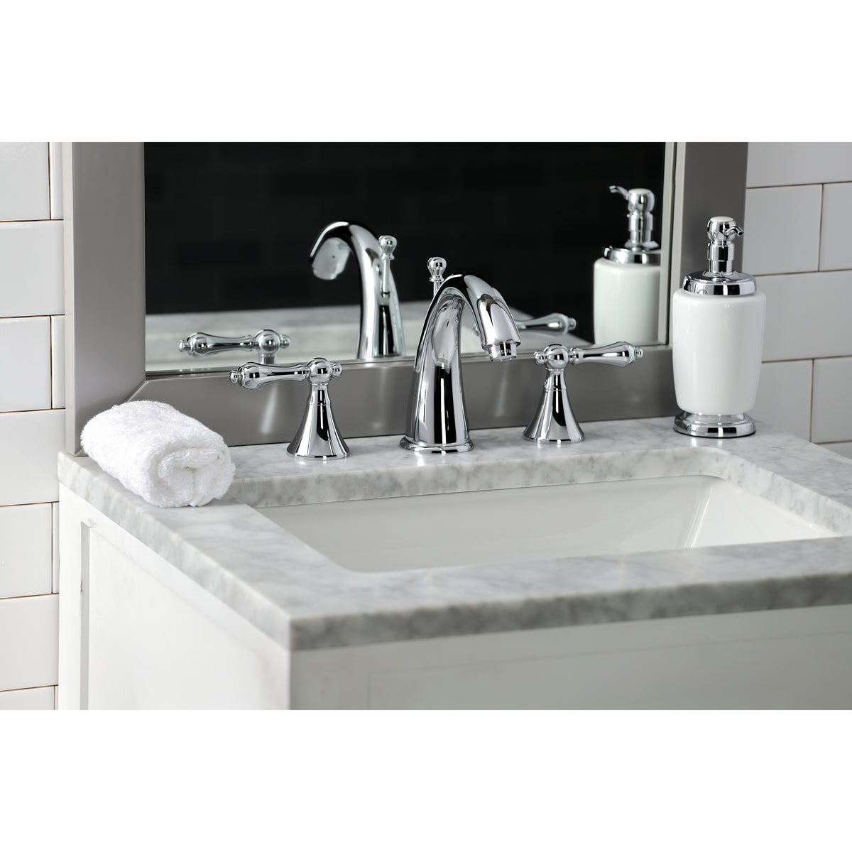 Kingston Brass KS2978AL 8 in. Widespread Bathroom Faucet