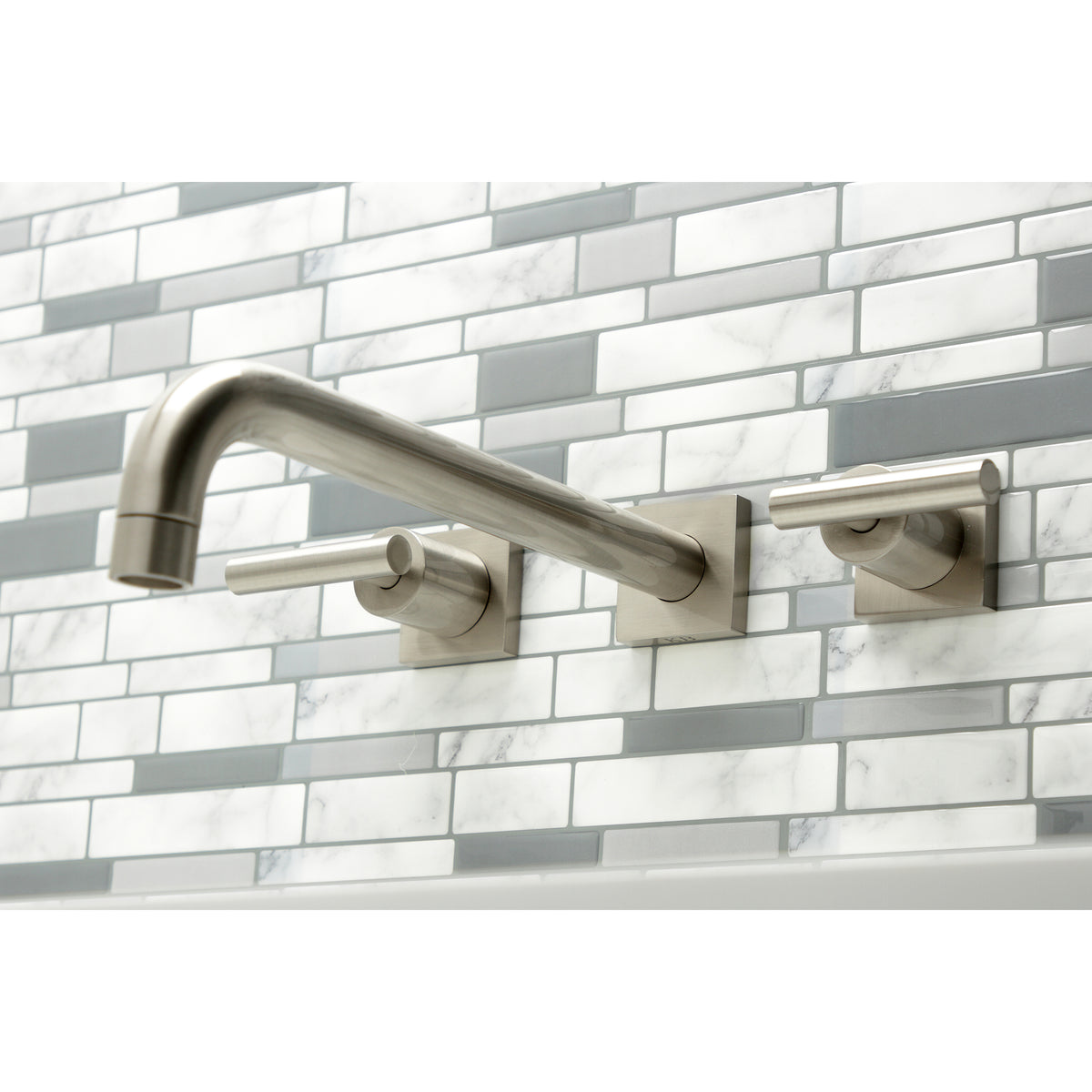Manhattan Wall Mount Tub Faucet