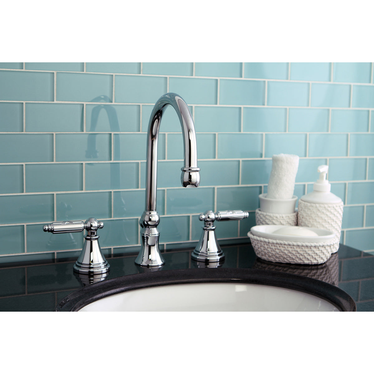 Fauceture FS2988GL 8 in. Widespread Bathroom Faucet