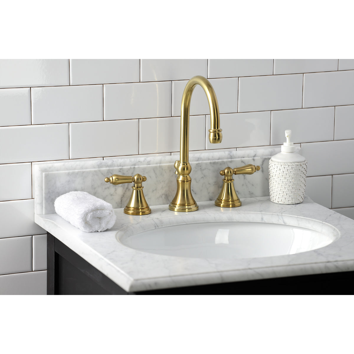 Kingston Brass KS2980AL Governor Widespread Bathroom Faucet