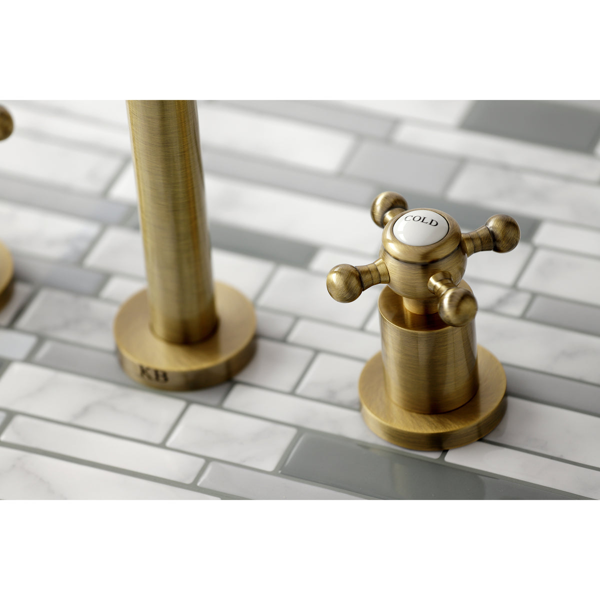 Metropolitan Two-Handle Wall Mount Tub Faucet