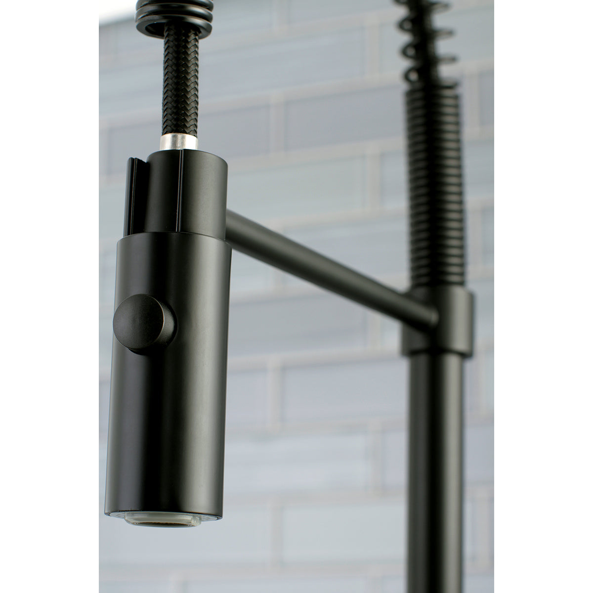 Gourmetier LS8777CTL Continental Single-Handle Pre-Rinse Kitchen Faucet