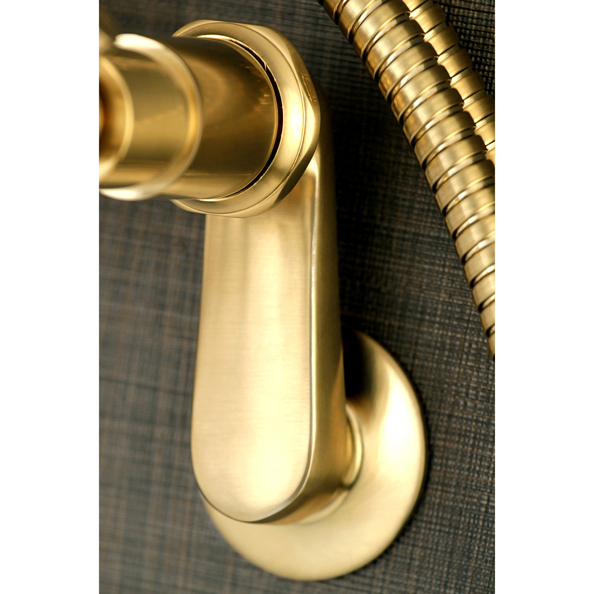 Vintage AE8157DL Concord 7-Inch Adjustable Wall Mount Tub Faucet