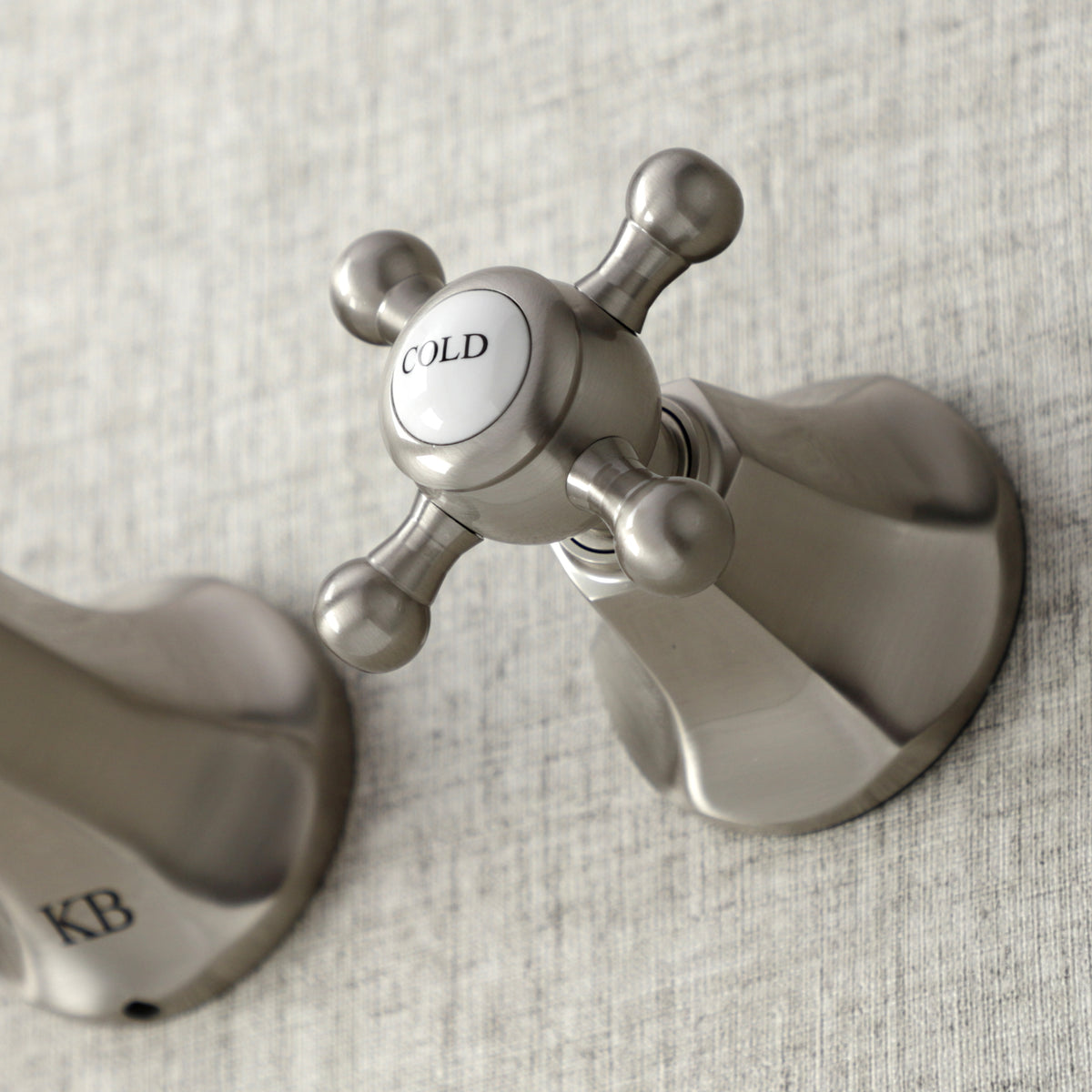 Metropolitan 2-Handle Wall Mount Tub Faucet