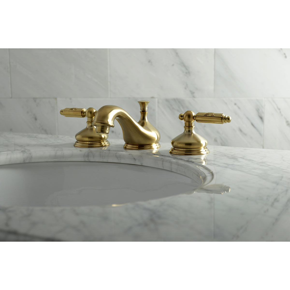 Kingston Brass KS1160GL 8 in. Widespread Bathroom Faucet