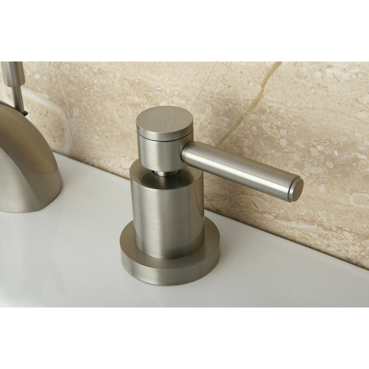 Kingston Brass KS2958DL Mini-Widespread Bathroom Faucet