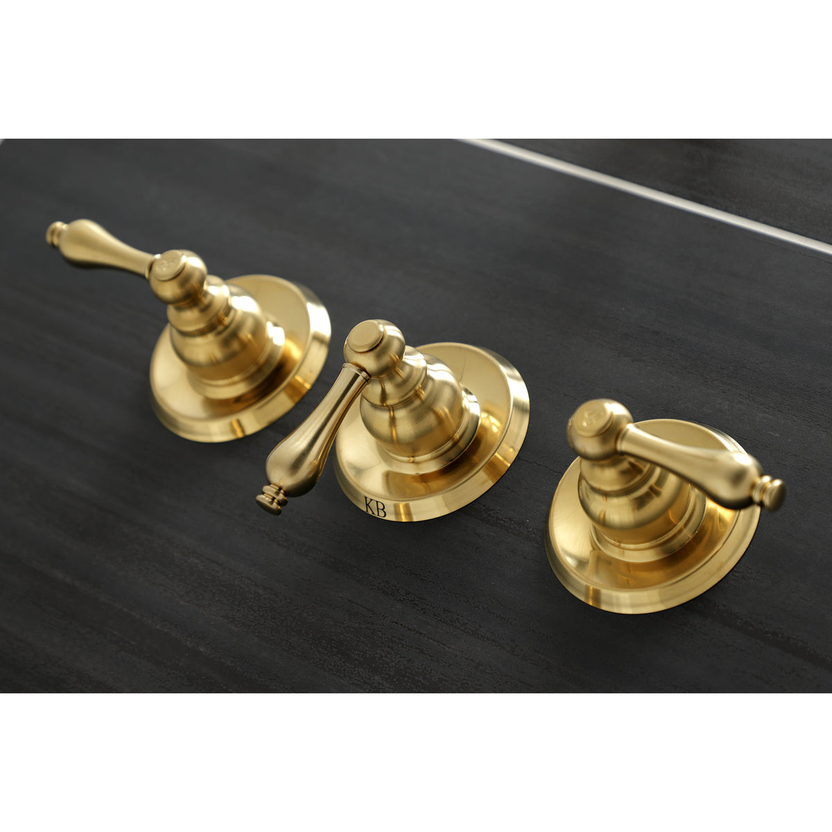Magellan Tub & Shower Faucet