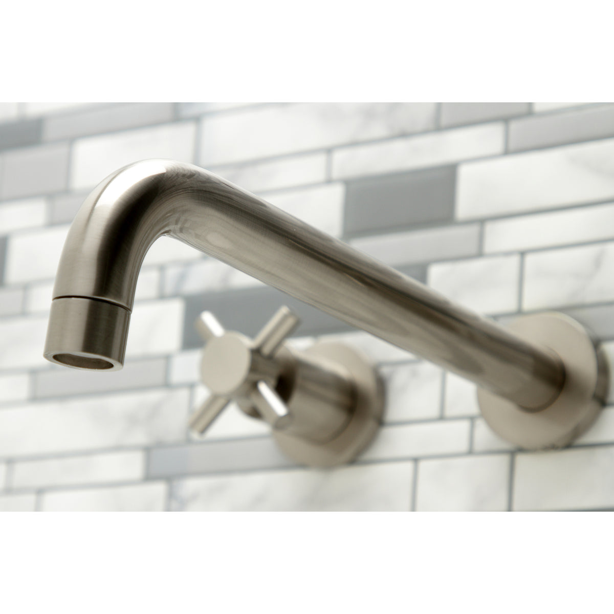Concord Wall Mount Tub Faucet