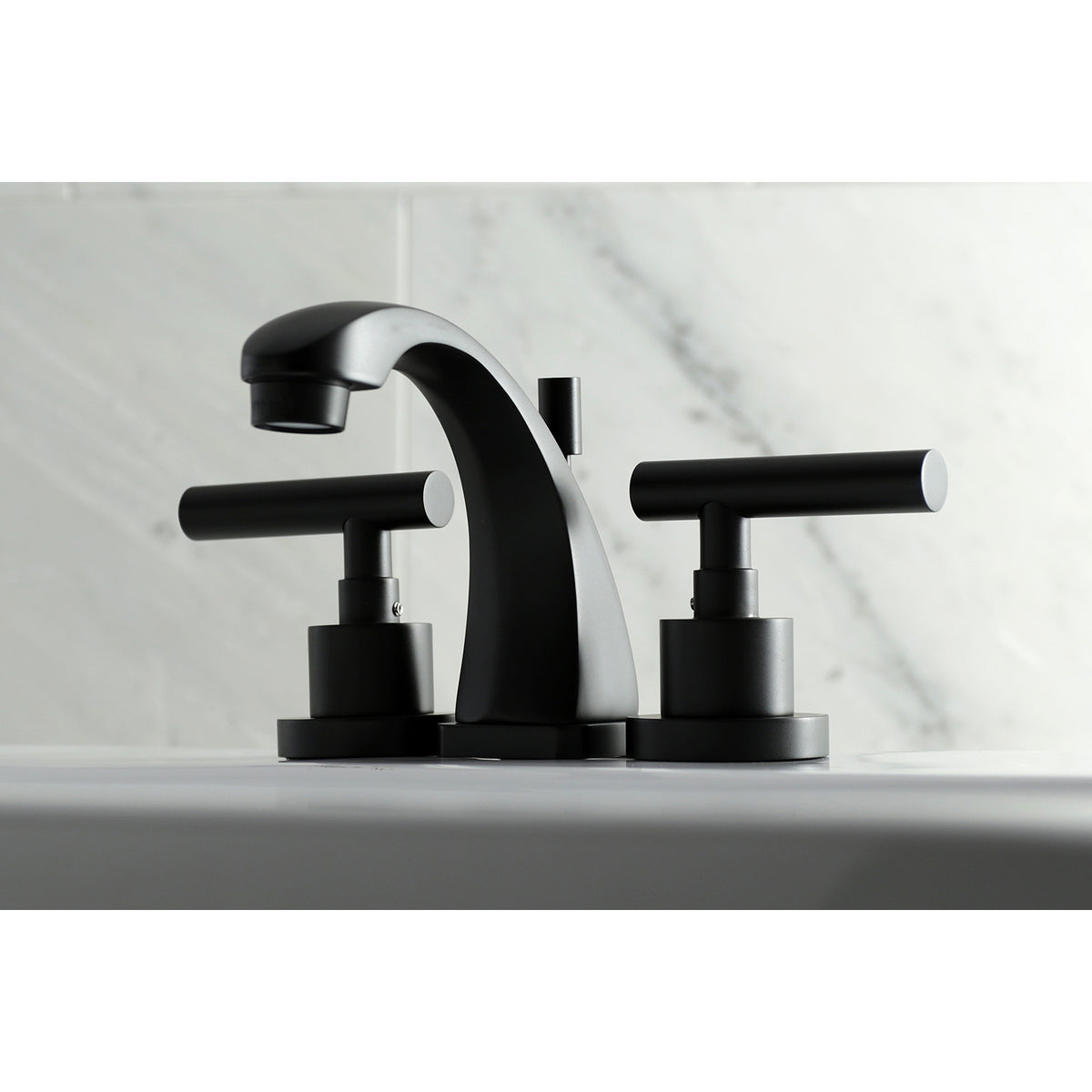Kingston Brass KS4943CML Manhattan 8 in. Widespread Bathroom Faucet