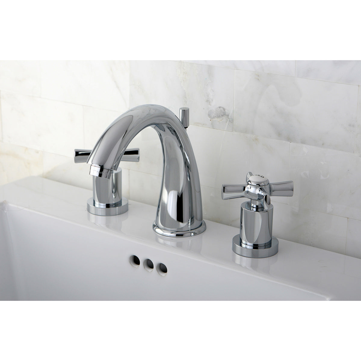 Kingston Brass KS2961ZX 8 in. Widespread Bathroom Faucet