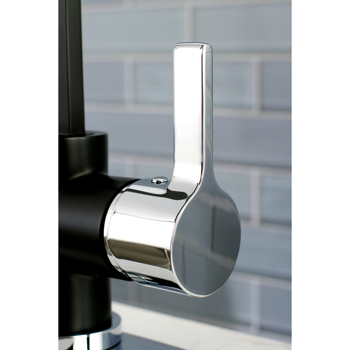 Gourmetier LS8713CTLSP Continental Single-Handle Kitchen Faucet with Side Sprayer