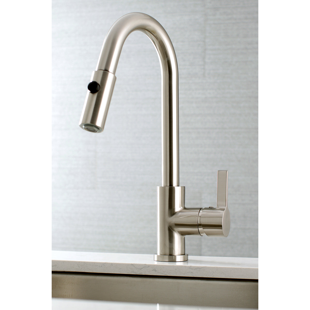 Gourmetier LS8783CTL Continental Single-Handle Pull-Down Kitchen Faucet
