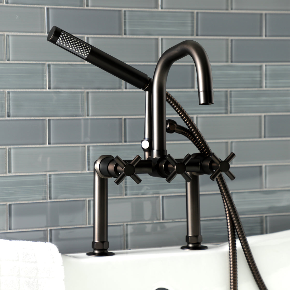 Aqua Vintage Concord Deck Mount Clawfoot Tub Faucet