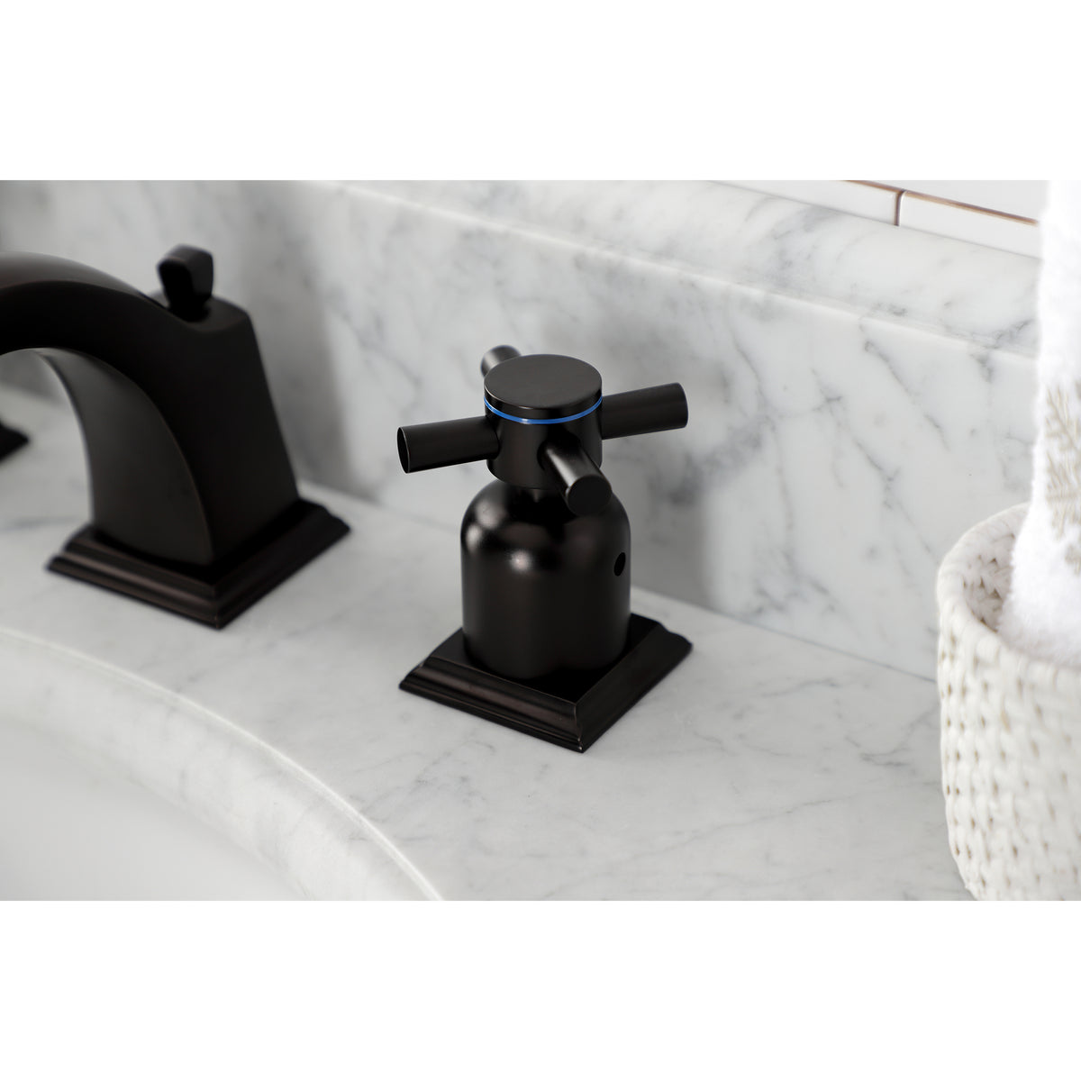 Fauceture FSC4685DX 8 in. Widespread Bathroom Faucet