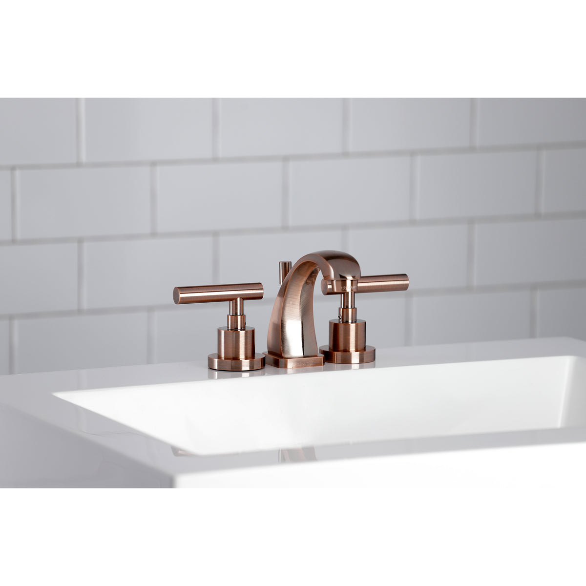Kingston Brass KS4943CML Manhattan 8 in. Widespread Bathroom Faucet