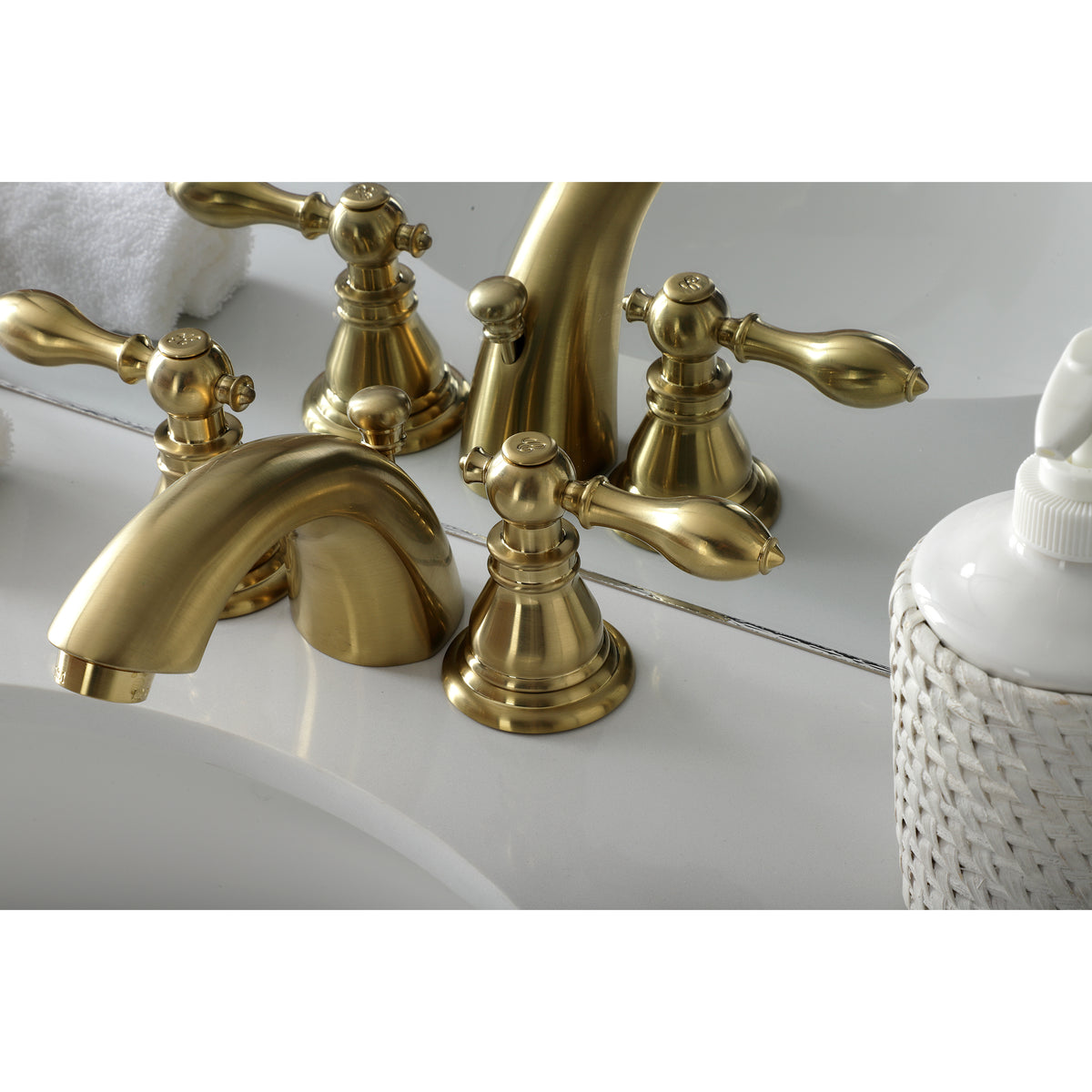 Kingston Brass KB958ACL American Classic Mini-Widespread Bathroom Faucet with Plastic Pop-Up