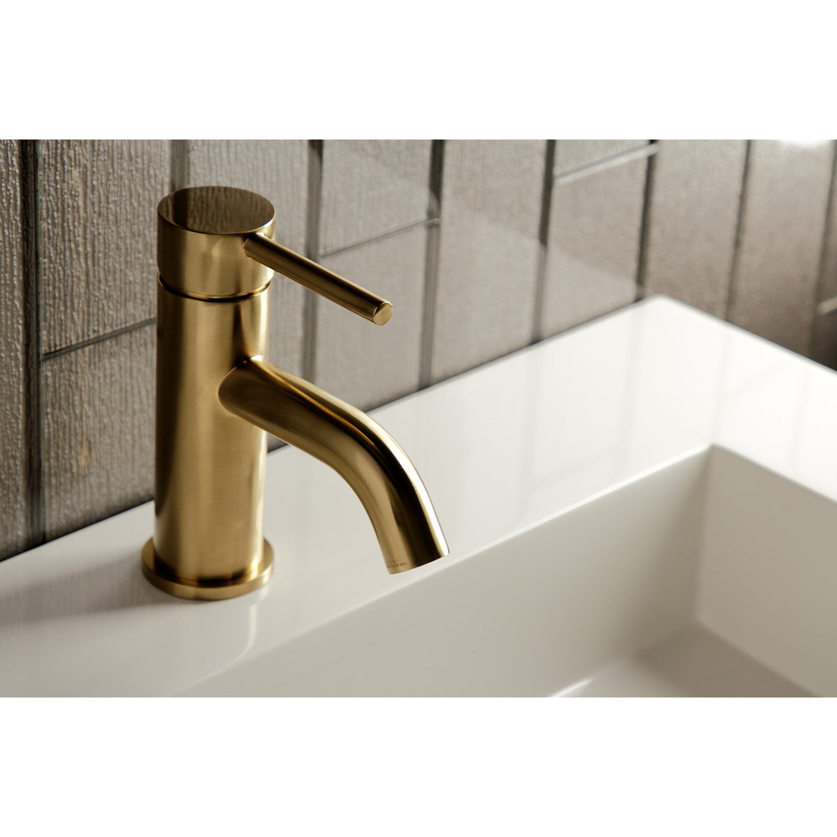 Fauceture LS8227DL Concord Single-Handle Bathroom Faucet with Push Pop-Up
