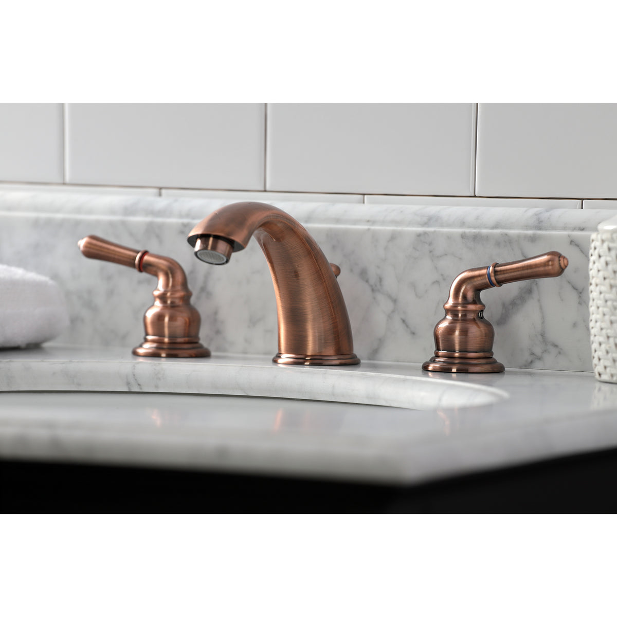 Kingston Brass KB963 Magellan Widespread Bathroom Faucet with Retail Pop-Up