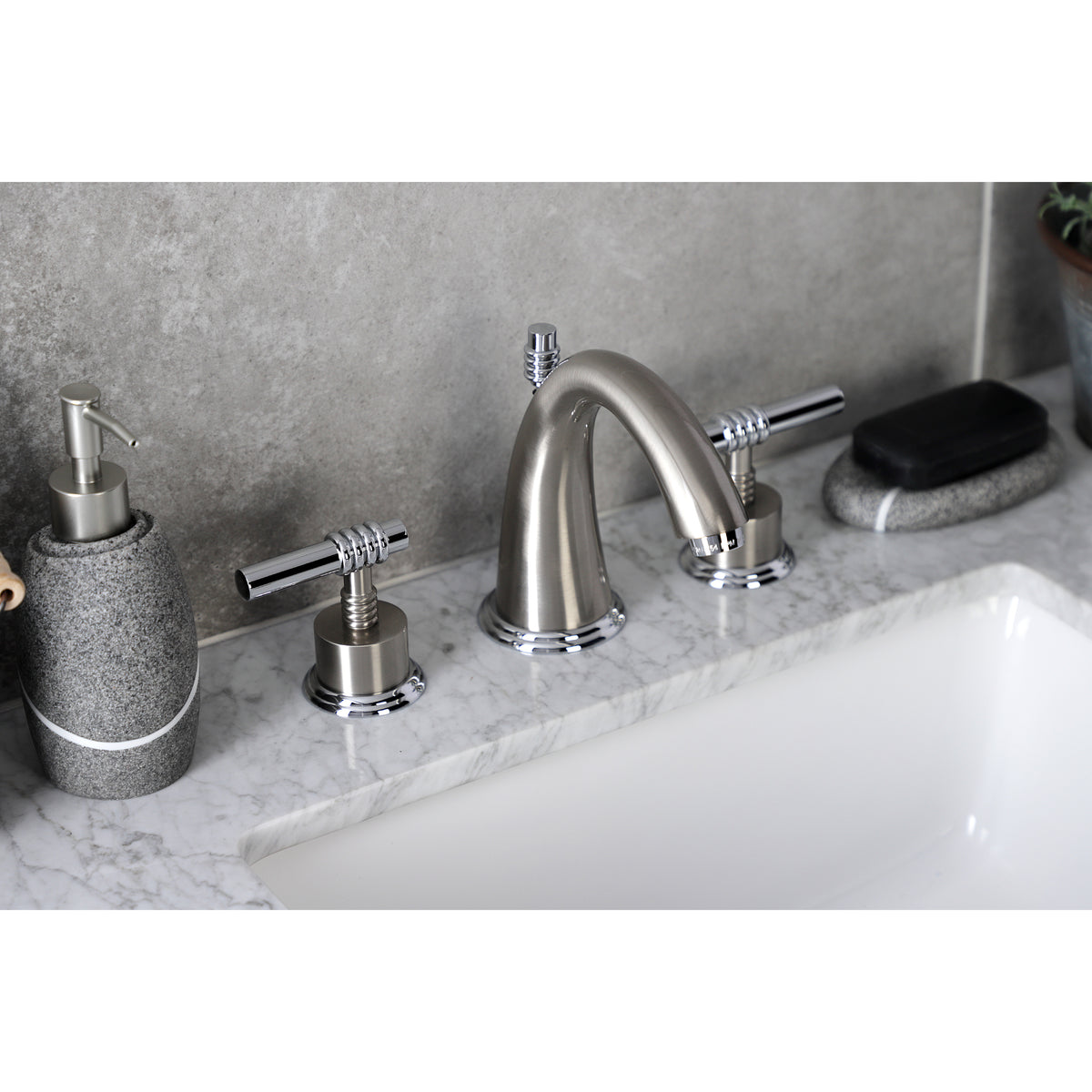 Kingston Brass KS2967ML 8 in. Widespread Bathroom Faucet