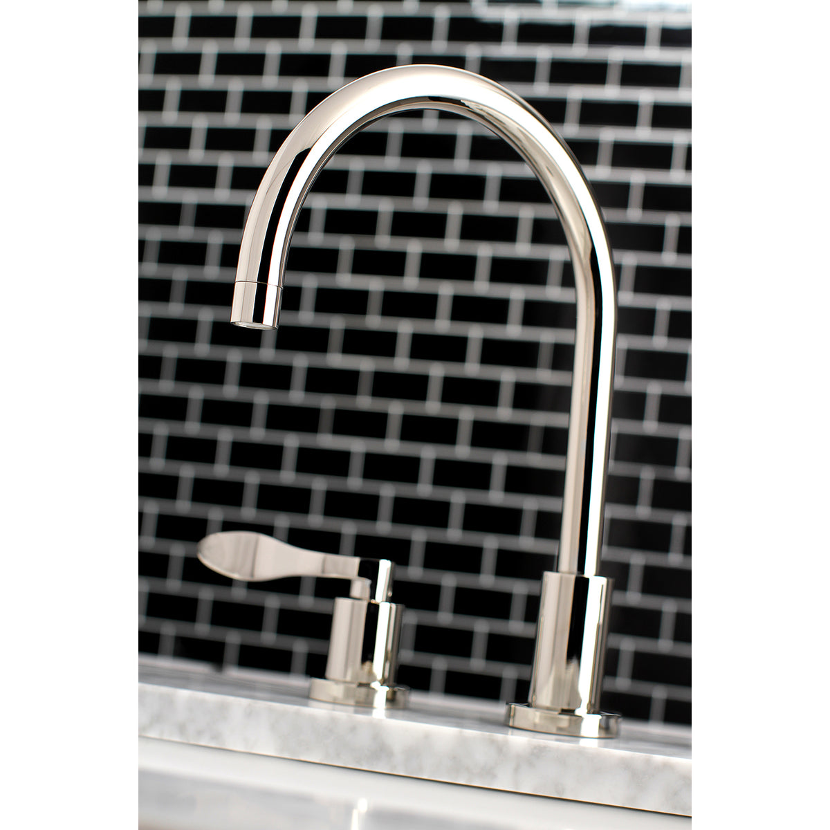 Kingston Brass KS8928DFL 8 in. Widespread Bathroom Faucet