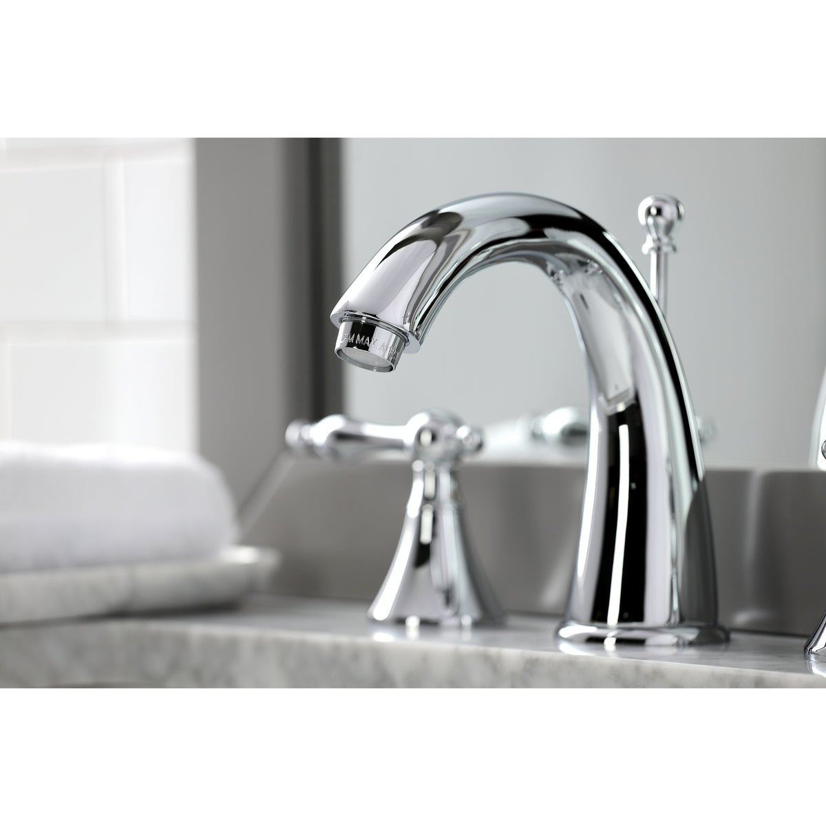 Kingston Brass KS2971NL 8 in. Widespread Bathroom Faucet