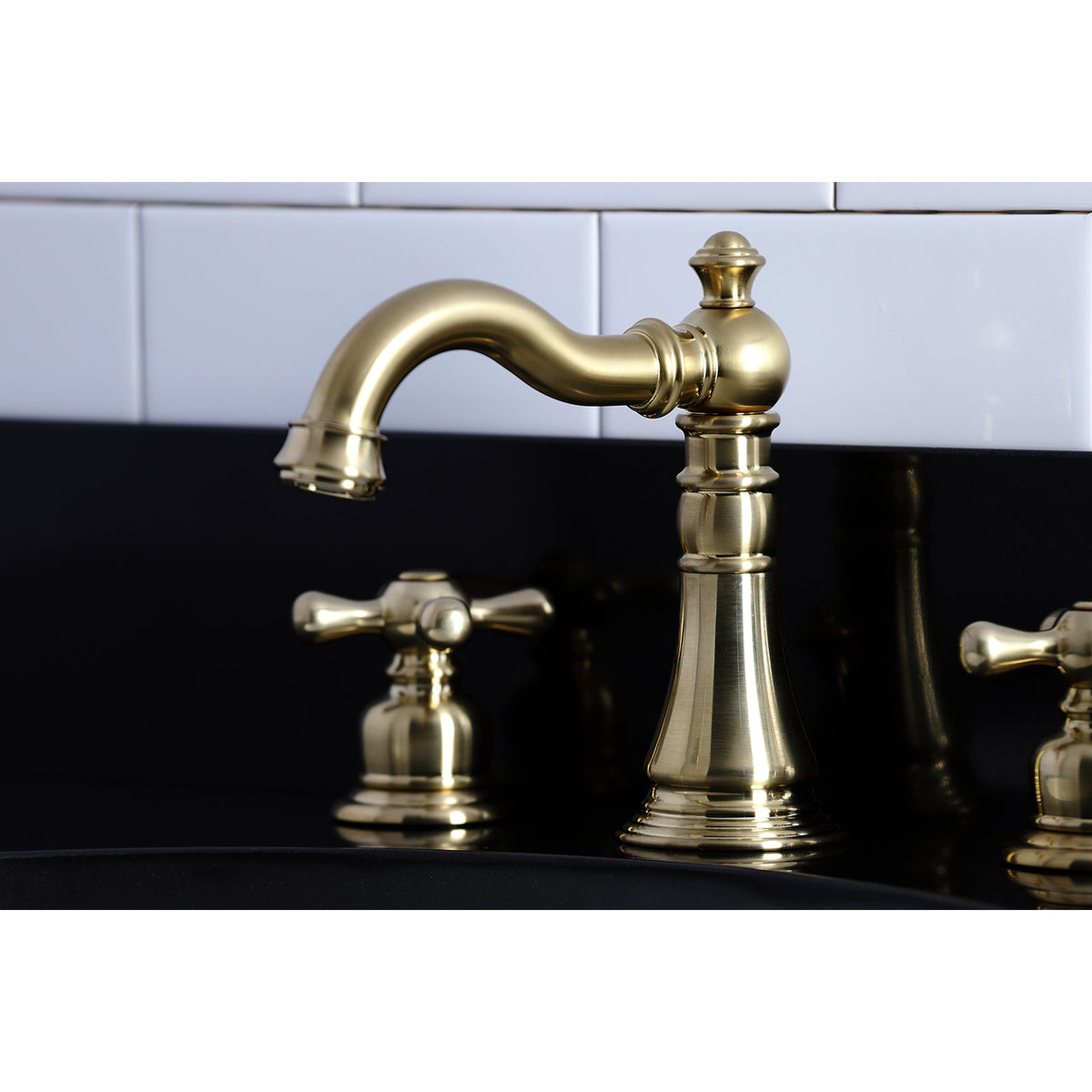 Fauceture FSC1972AX American Classic 8 in. Widespread Bathroom Faucet