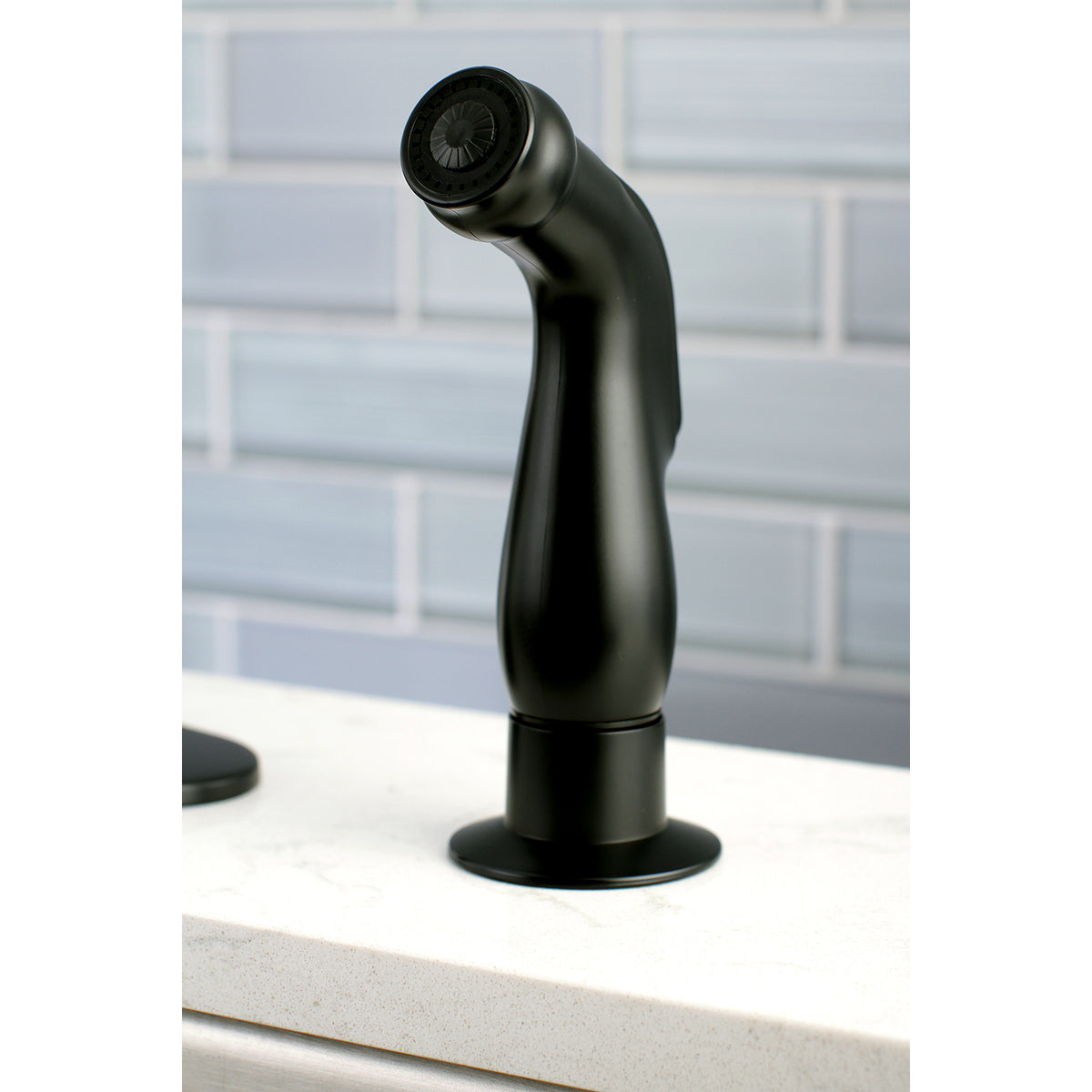 Gourmetier LS8713CTLSP Continental Single-Handle Kitchen Faucet with Side Sprayer