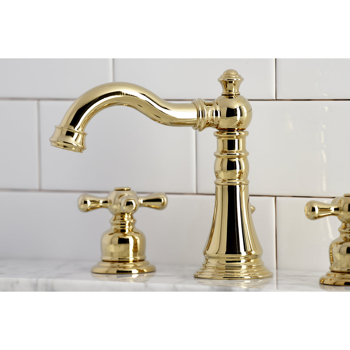 Fauceture FSC1972AX American Classic 8 in. Widespread Bathroom Faucet